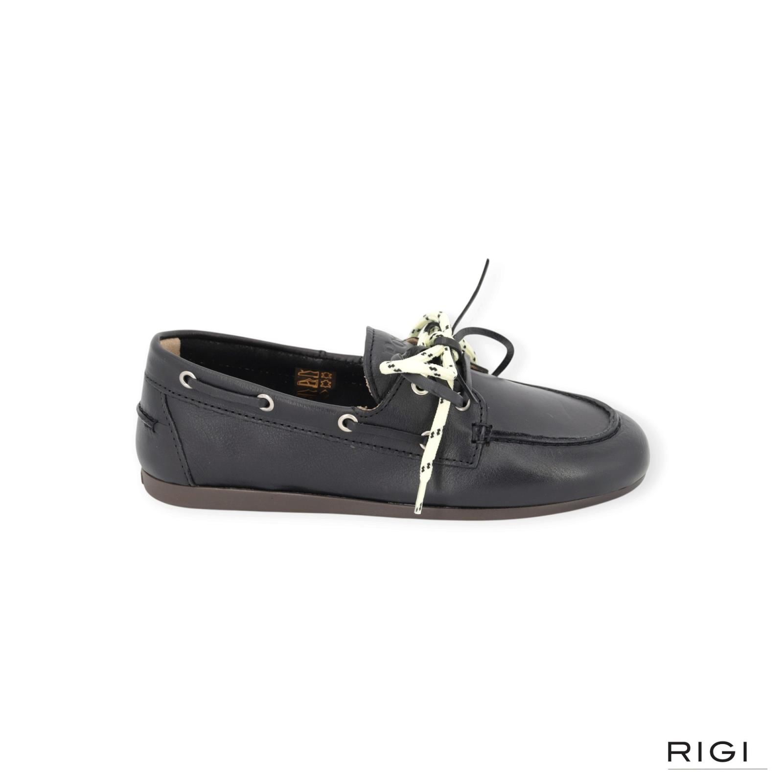 Posa Boat loafer soft in zwart zacht leer voor dames. Posa Boat loafer soft in zwart zacht leer voor dames.
