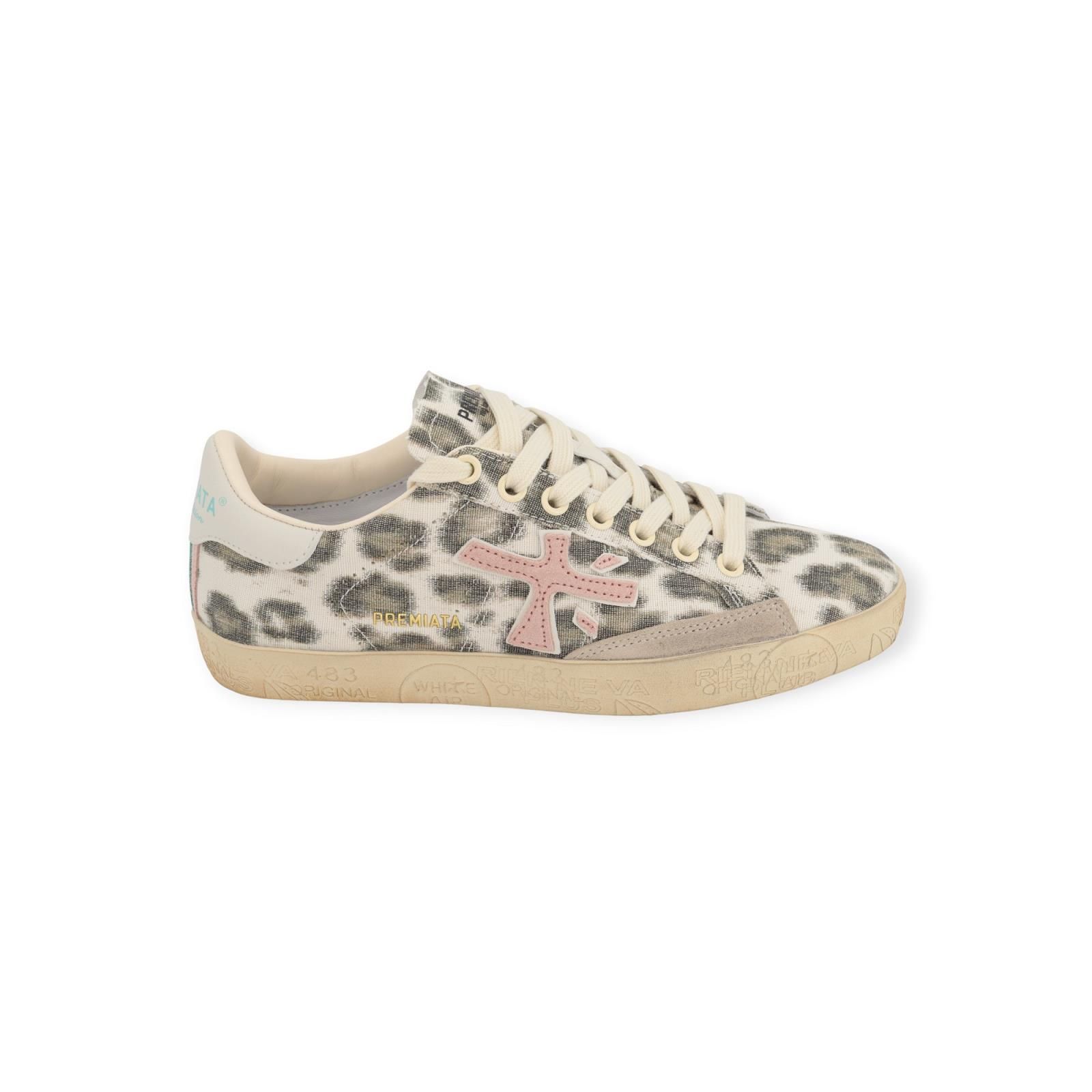 Premiata Stevend dames sneaker in leopard print. Premiata Stevend dames sneaker in leopard print.