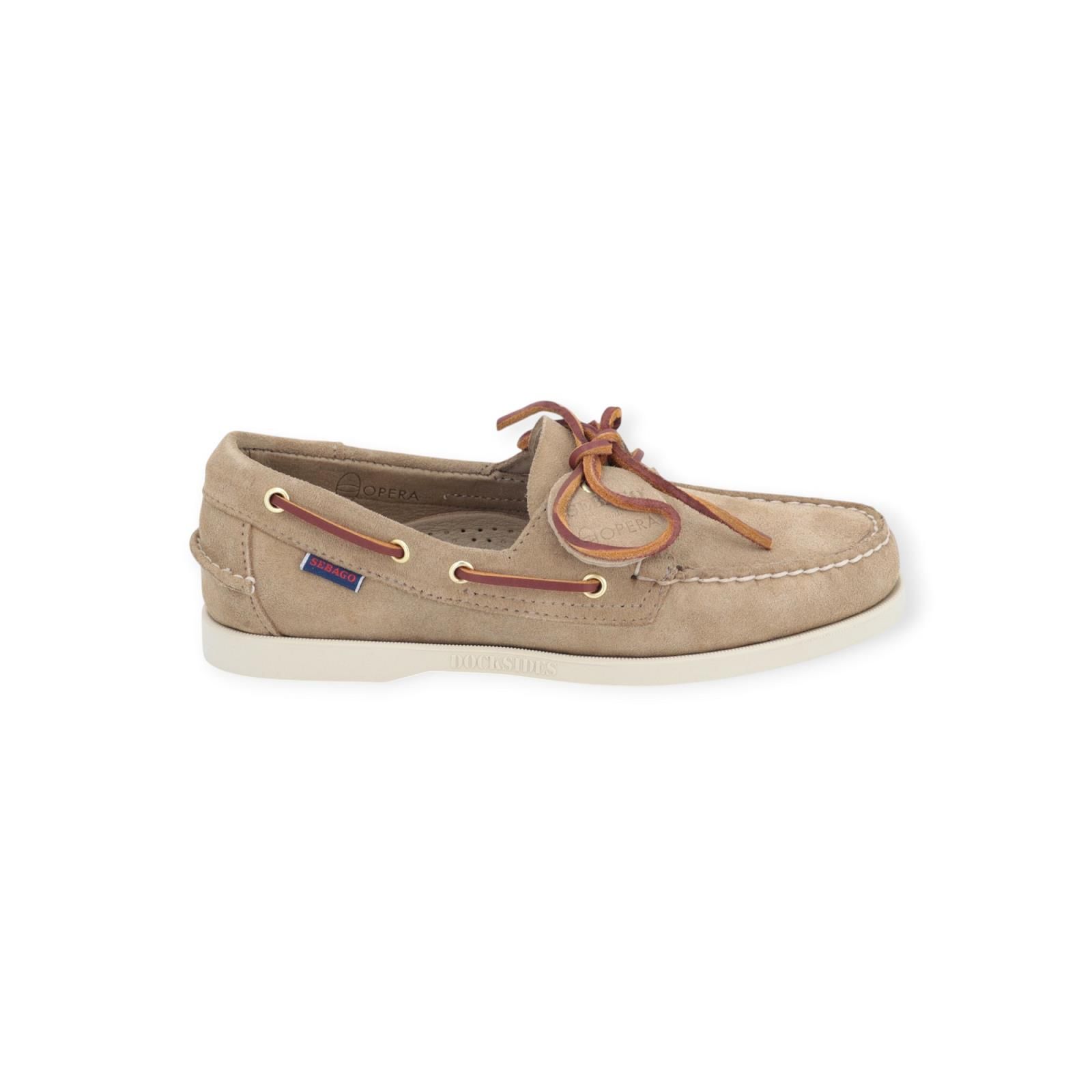 Sebago Docksides Portland Artisan Opera heren bootschoen in beige suede. Sebago Docksides Portland Artisan Opera heren bootschoen in beige suede.