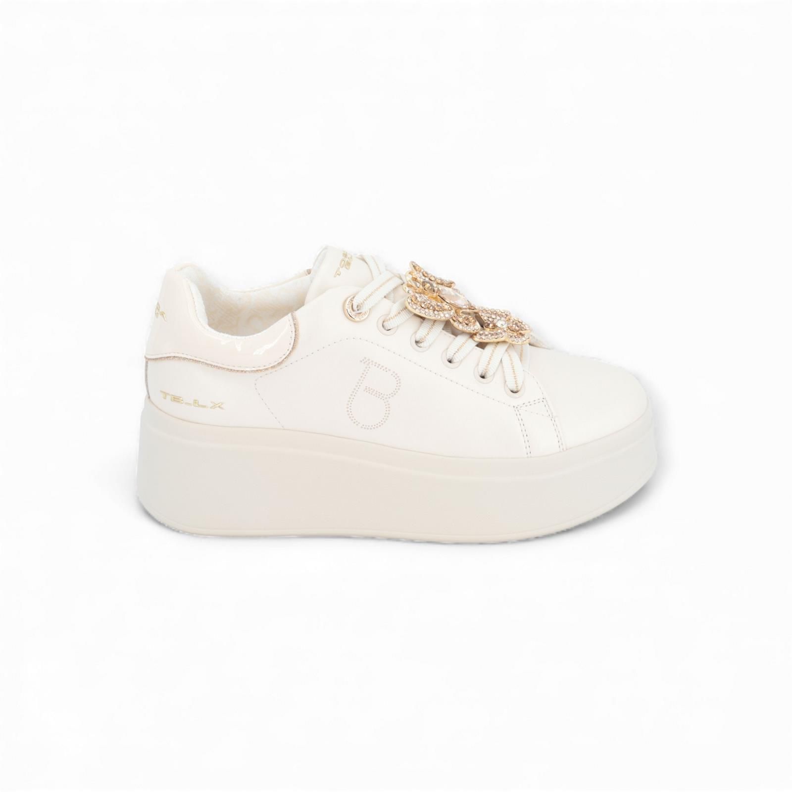 Tosca Blu Clara sneaker voor dames in beige. Tosca Blu Clara sneaker voor dames in beige.